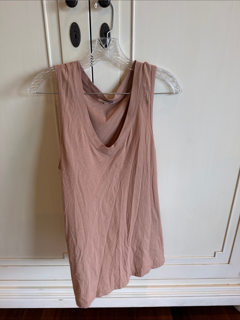 🤎 Women’s Sleeveless V-Neck Tank Top - PROYH3JN9AAP4UK Dusty Rose 🤎